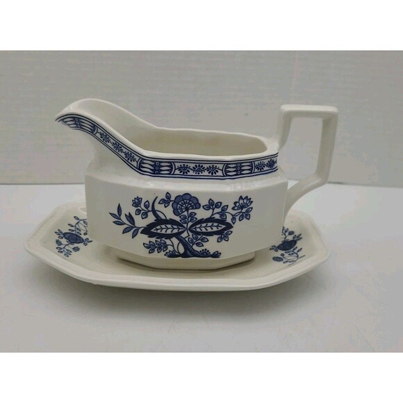 2 Piece Kensington Coventry Blue Onion Gravy Boat Underplate English Ironstone - Picture 1 of 12